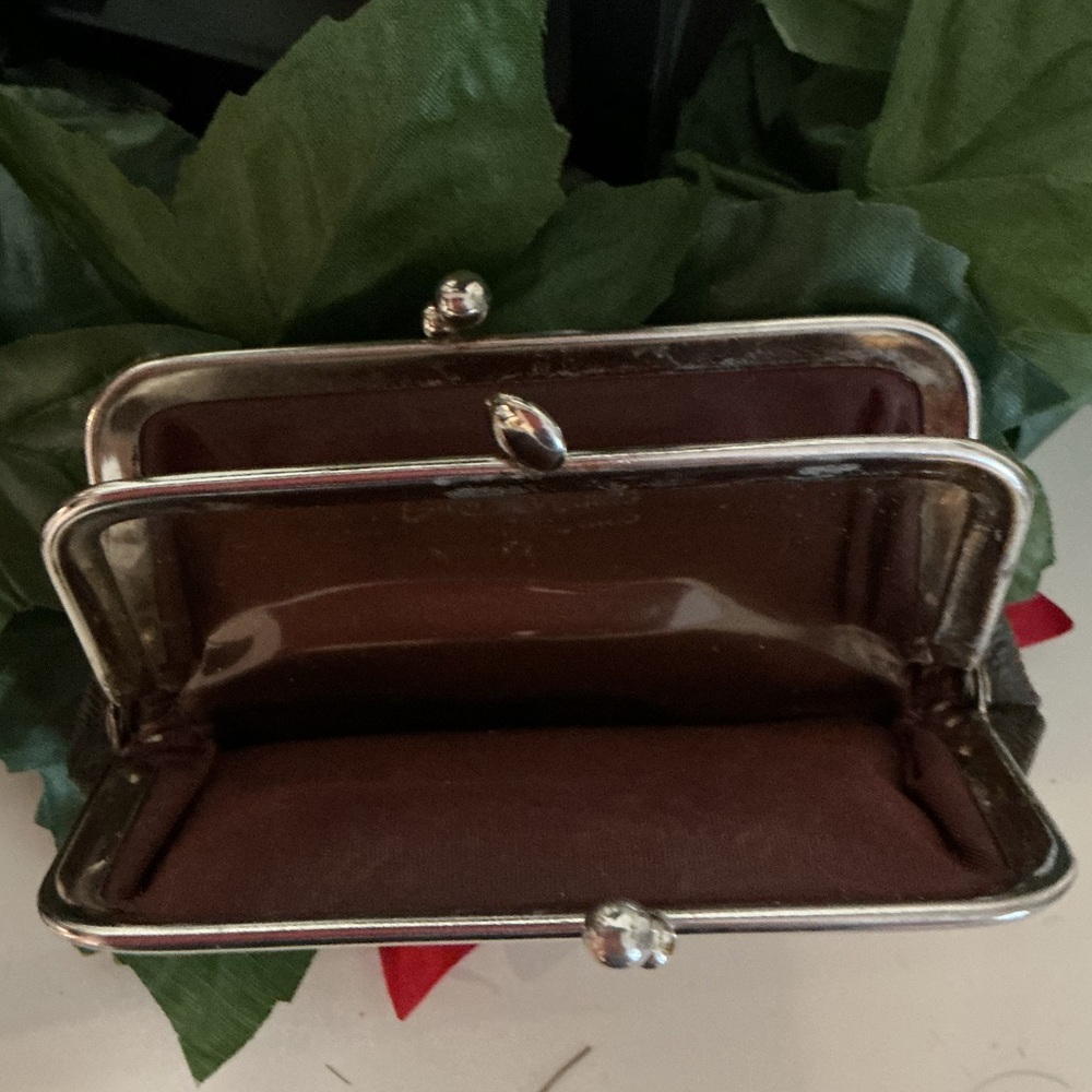 Authentic Rare Vintage LOUIS VUITTON 1970s Kisslock Saks 5th Ave Mono Coin Purse - Picture 4 of 13
